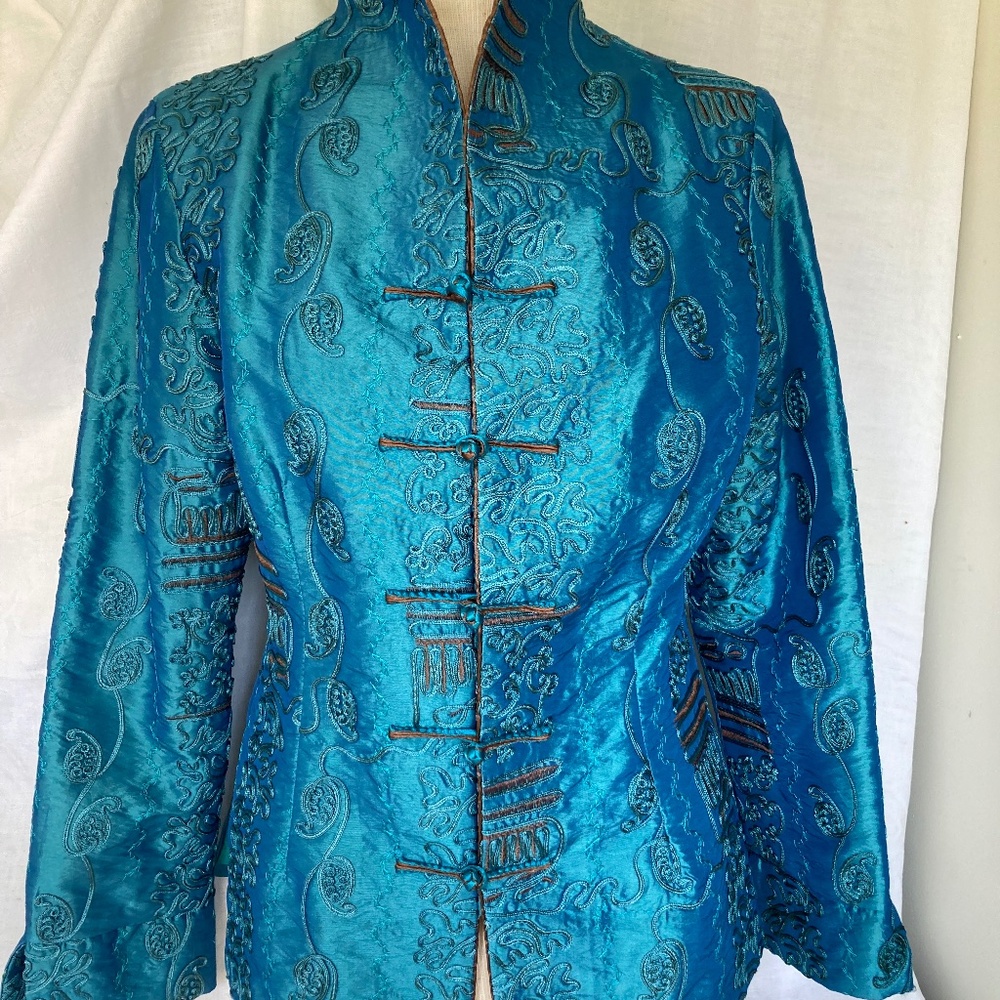 Chinese style fitted blue mandarin jacket by Shanghai Soho